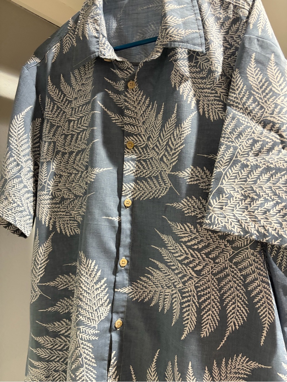 Aotik Men’s floral Hawaiian shirt super soft comfortable material XL